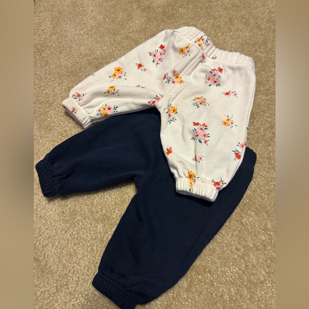 Infant Old Navy Joggers - Picture 2 of 6